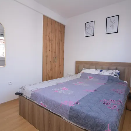 Mila Center Apartment